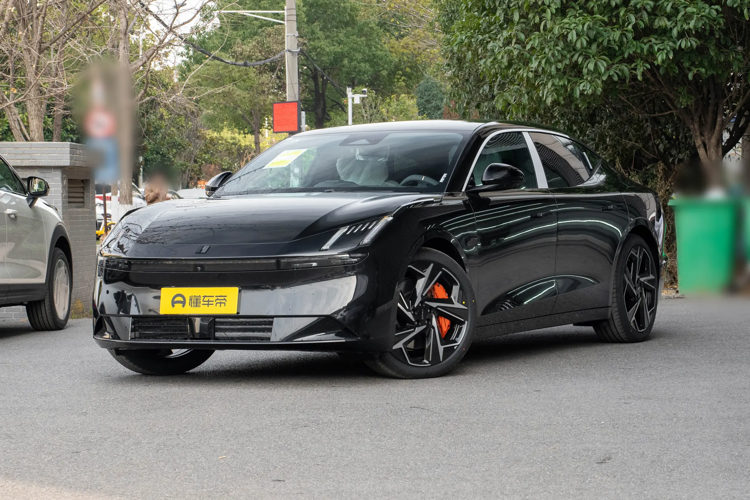 Lynk & Co Z10