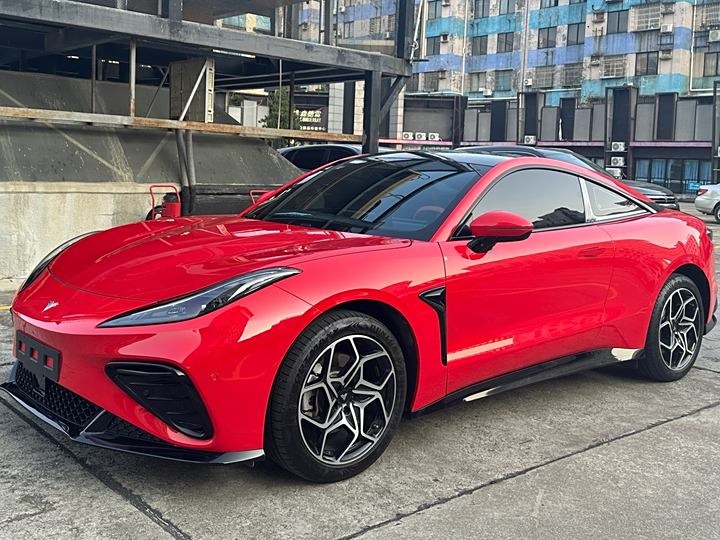 Автомобиль Neta GT (2023)