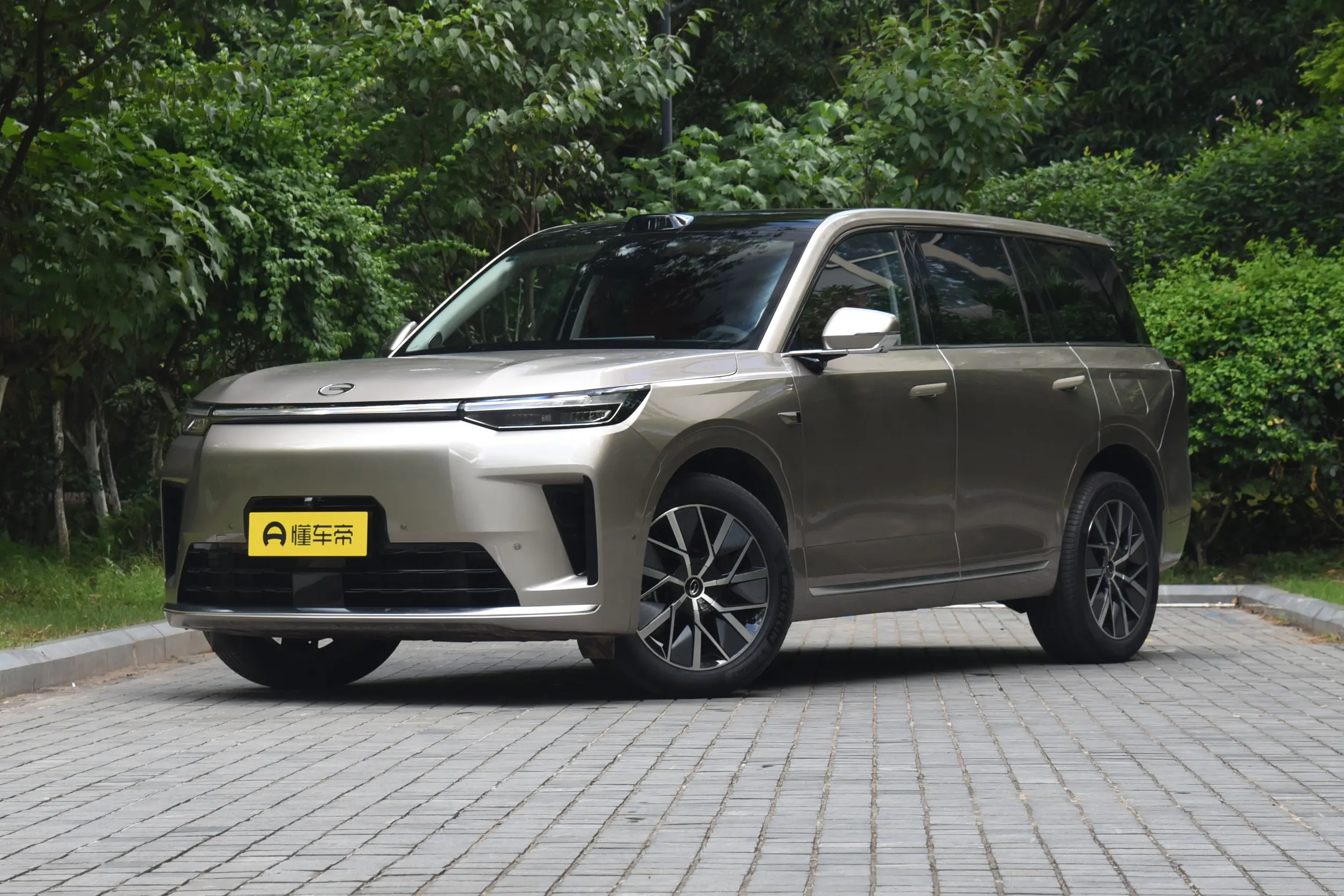 GAC Trumpchi S9 PHEV