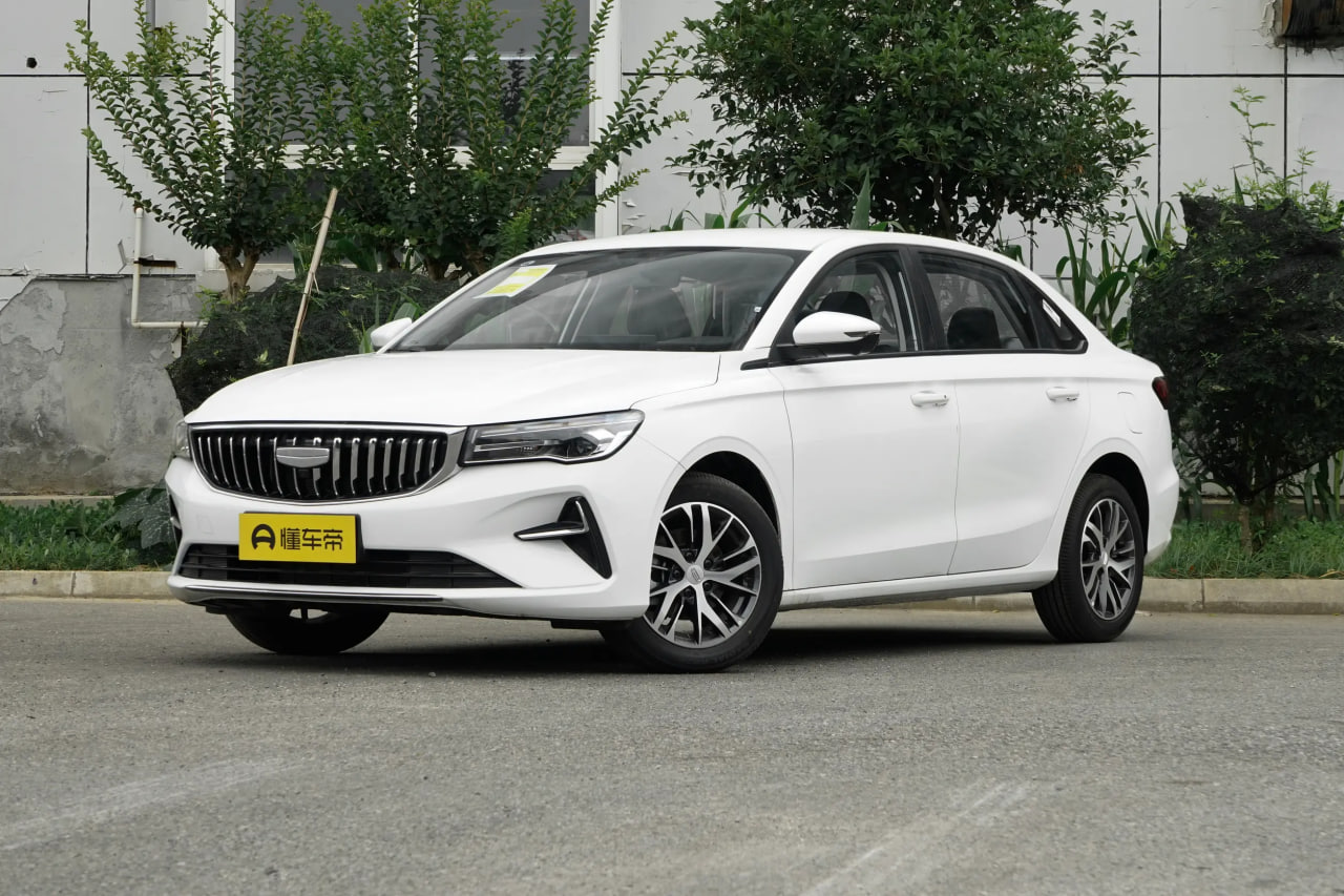 Автомобиль Geely Geely Emgrand (2027)