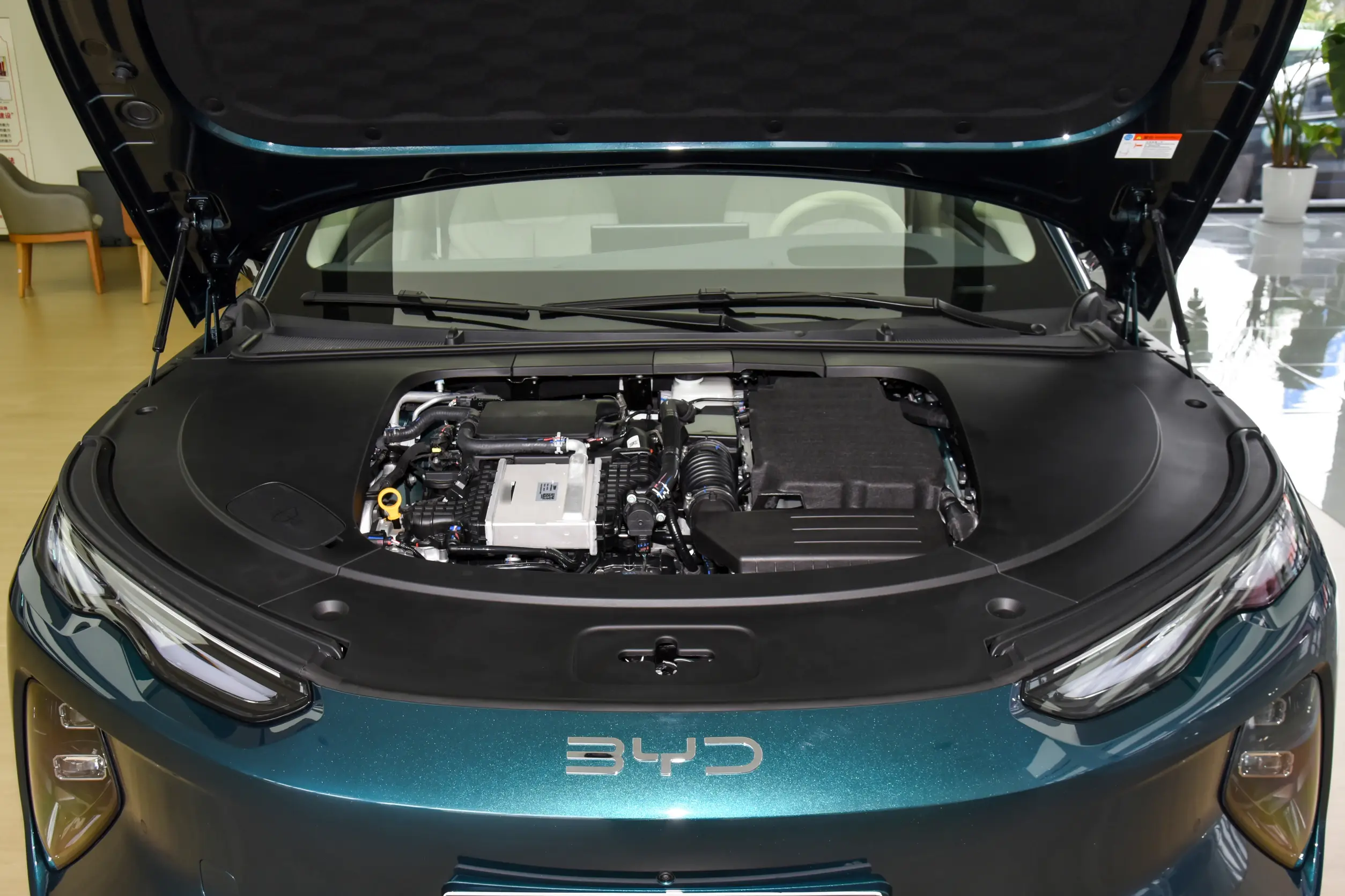  BYD Seal 08 Hybrid