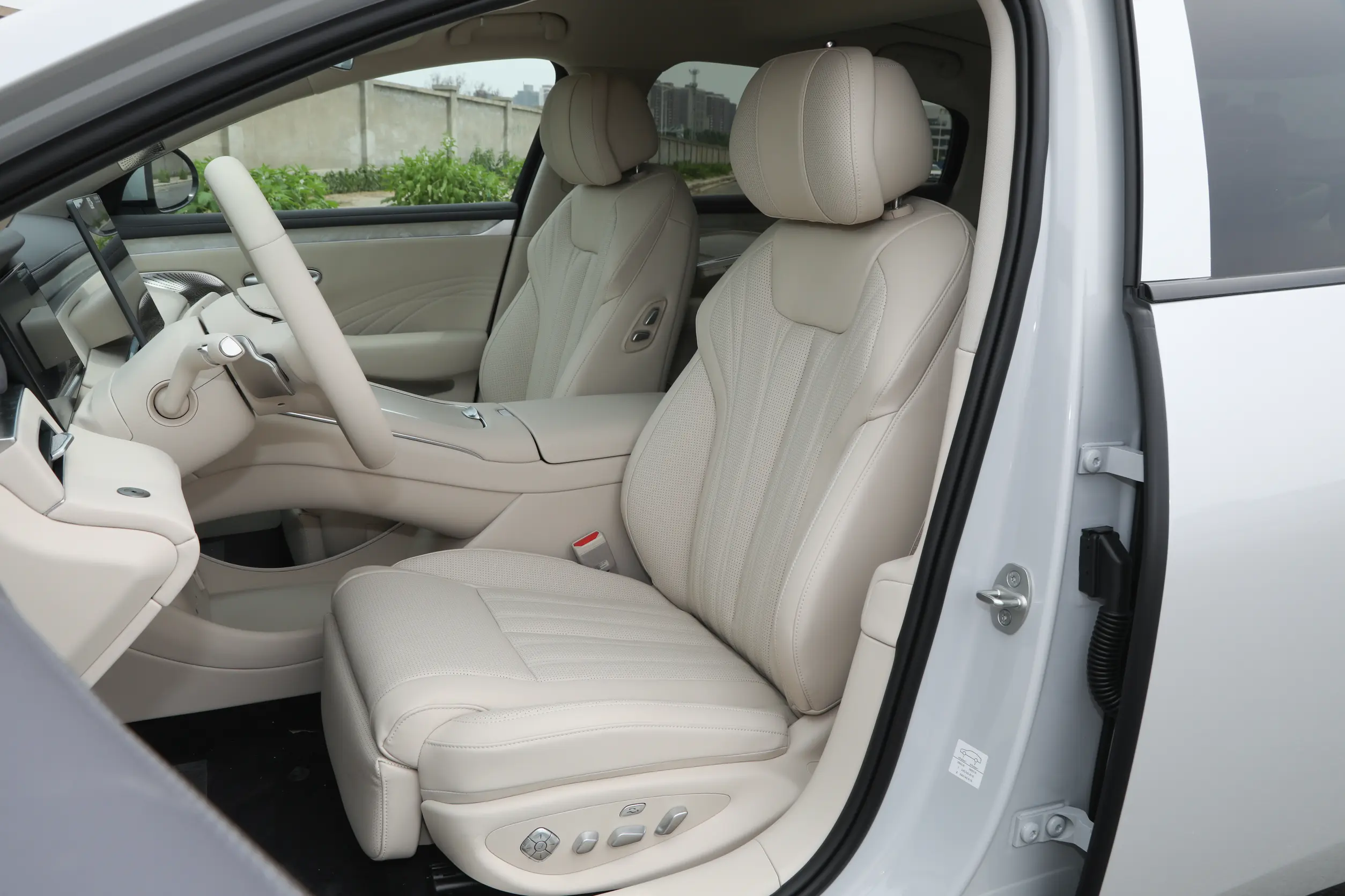  BYD Seal 08 EV