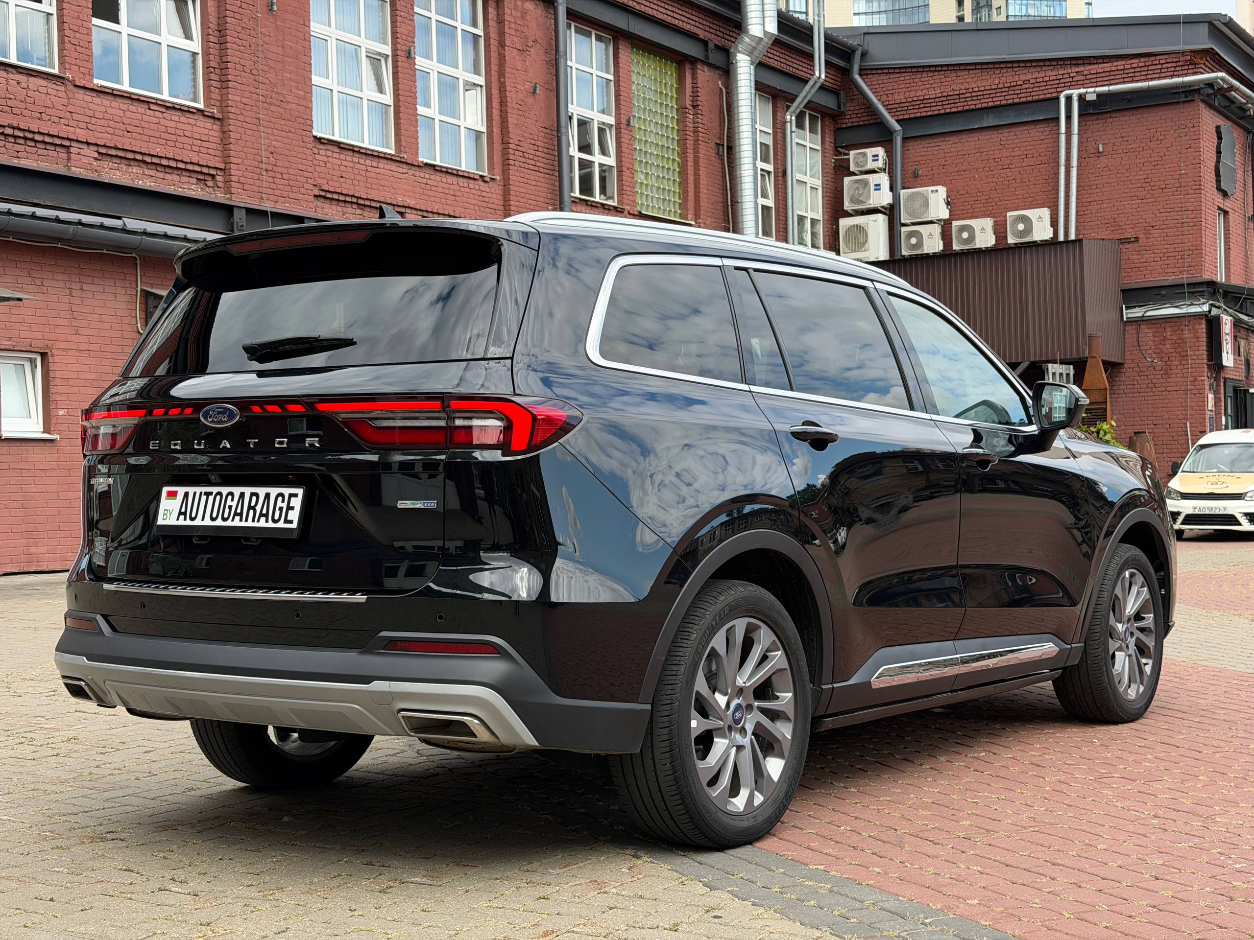  Ford Equator Titanium Б/У В НАЛИЧИИ В МИНСКЕ