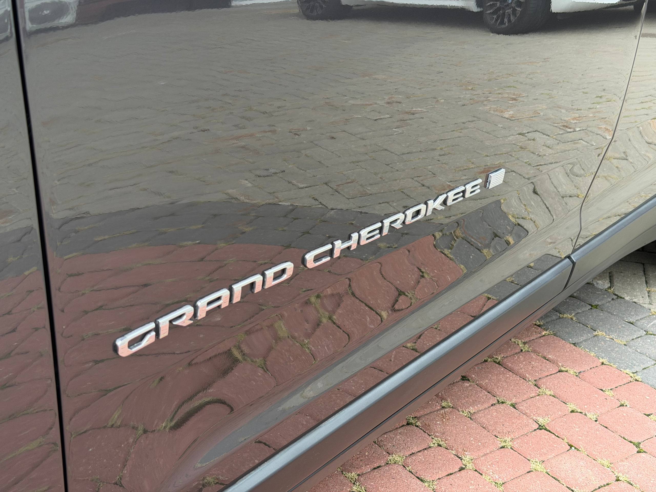  JEEP GRAND CHEROKEE L LAREDO В НАЛИЧИИ В МИНСКЕ