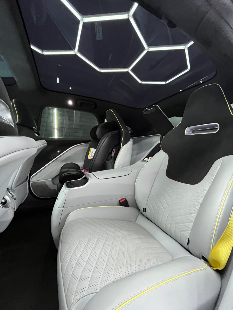  AVATR 11 Ultra Long Range Dual Motor Luxury В НАЛИЧИИ В МИНСКЕ
