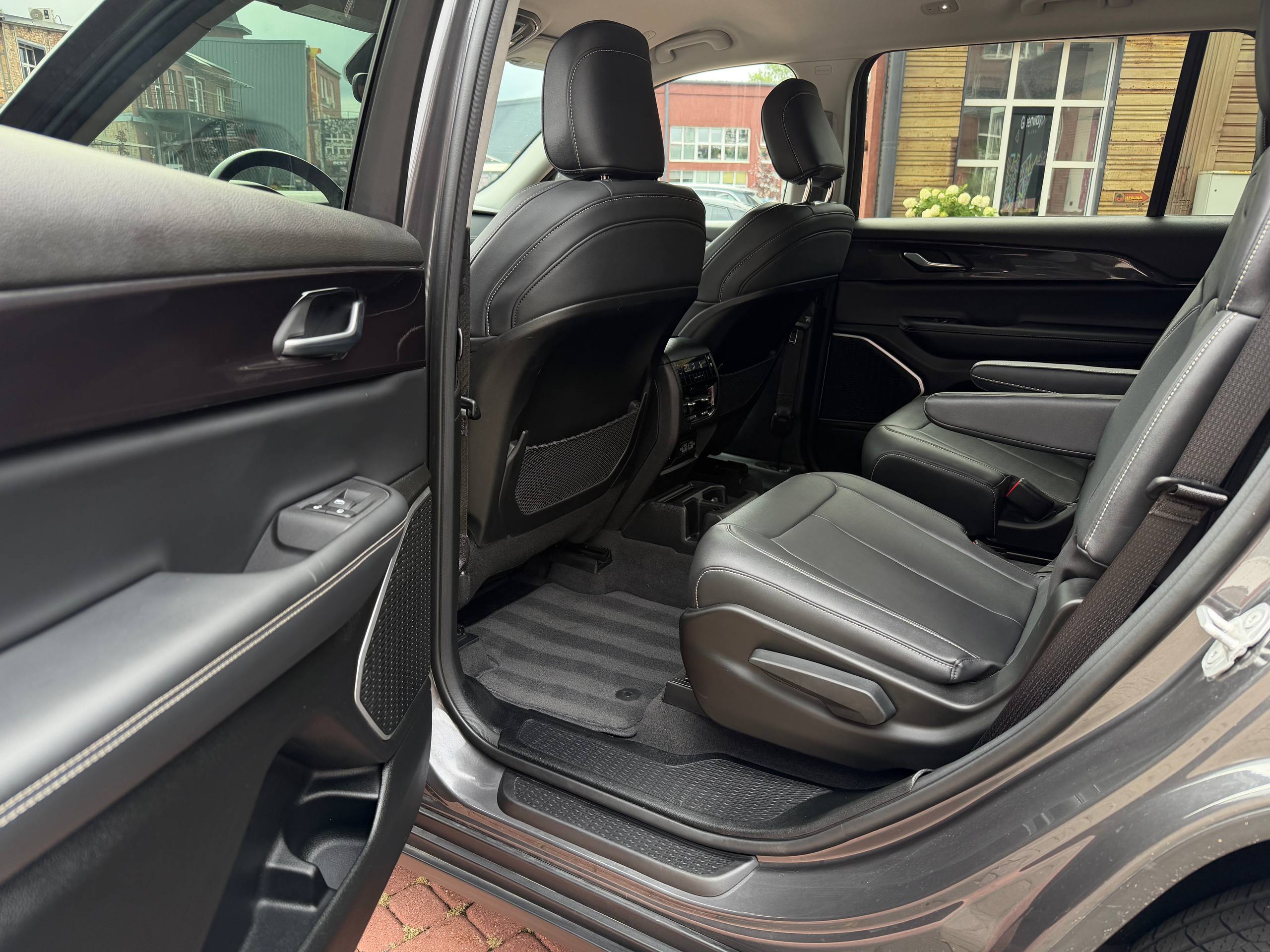  JEEP GRAND CHEROKEE L LAREDO В НАЛИЧИИ В МИНСКЕ