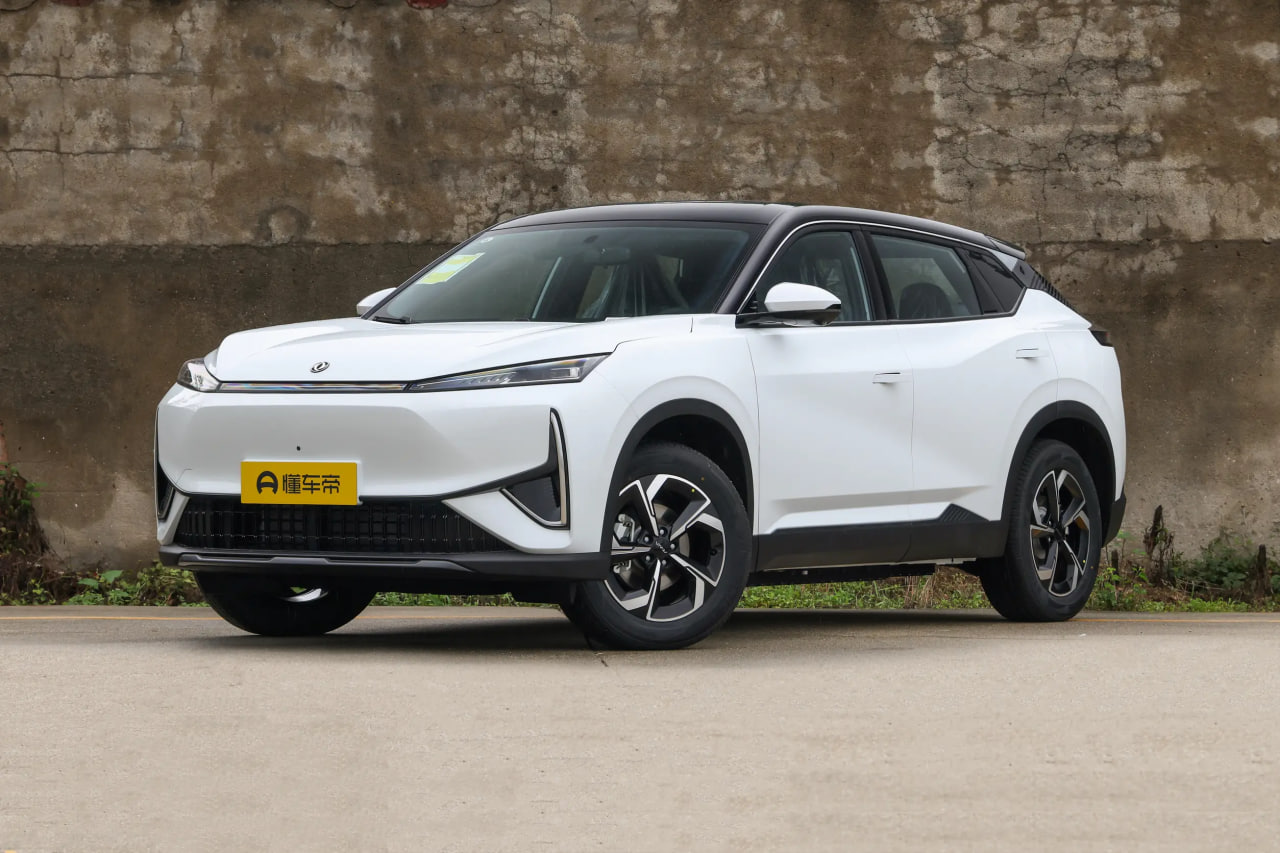 Электромобиль Dongfeng Dongfeng Fengshen L7 ( Aeolus L7) EV (2026)