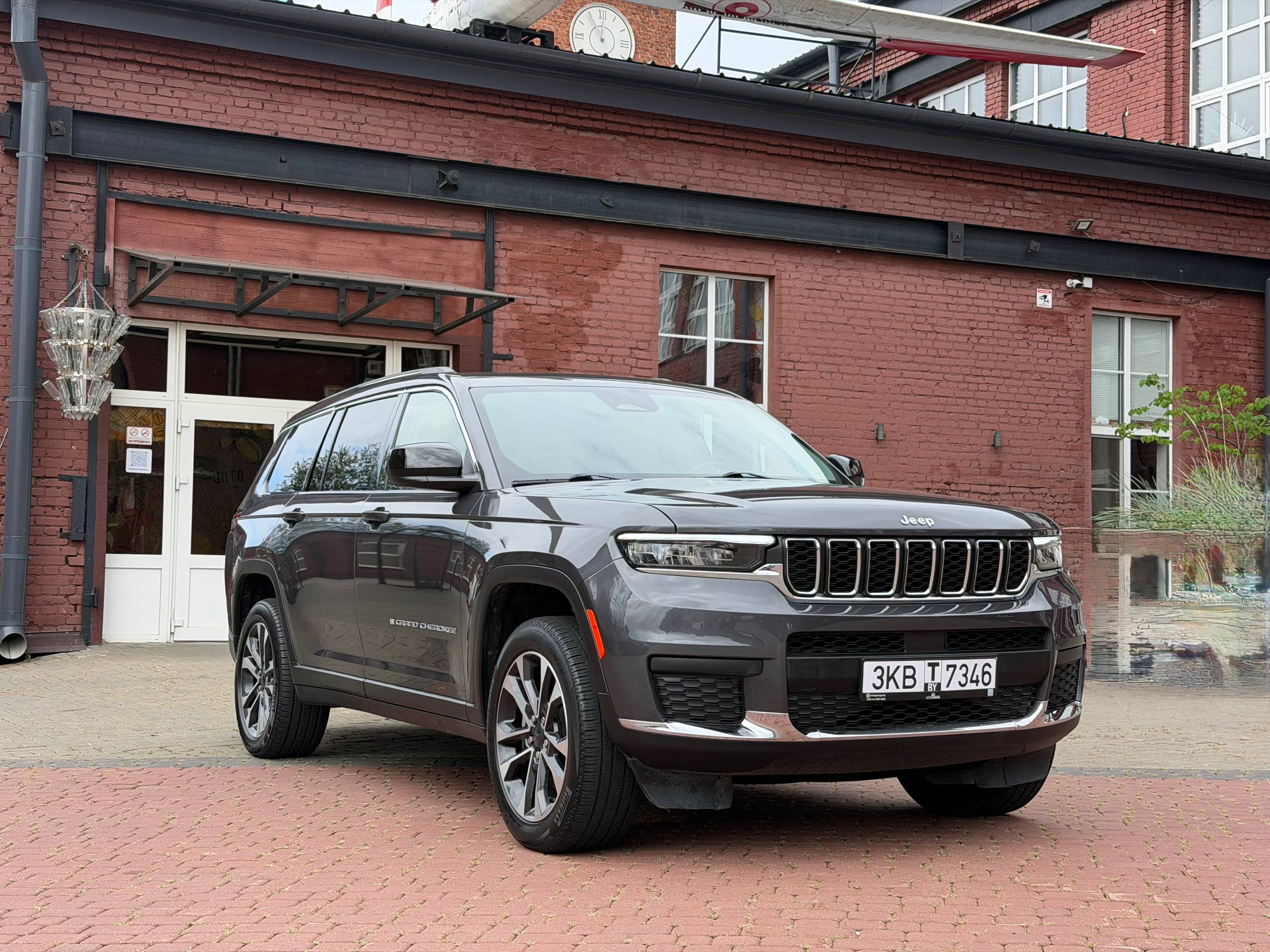  JEEP GRAND CHEROKEE L LAREDO В НАЛИЧИИ В МИНСКЕ