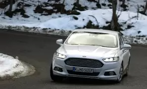 Ford Fusion\Mondeo