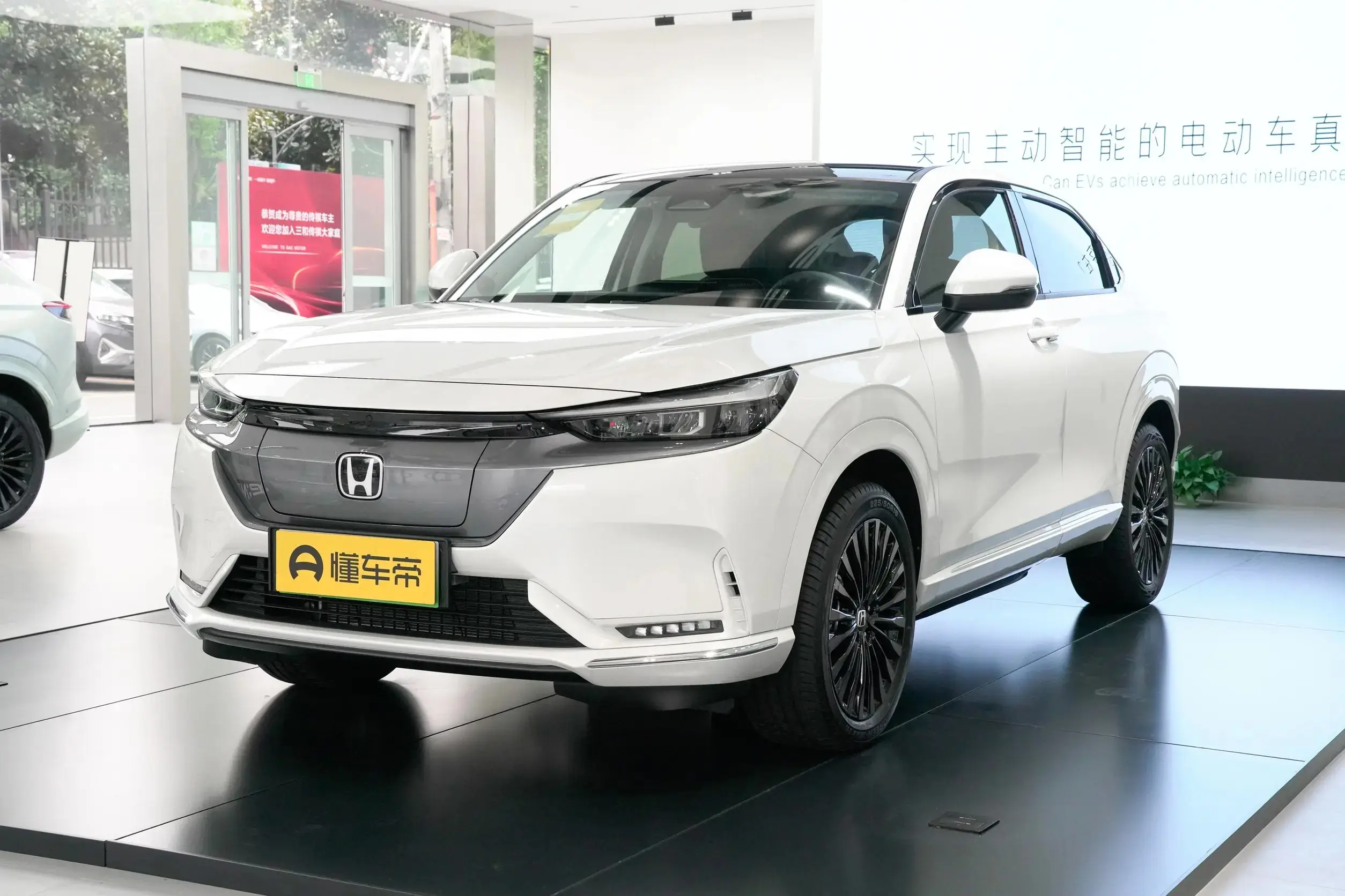 Honda e:NP1