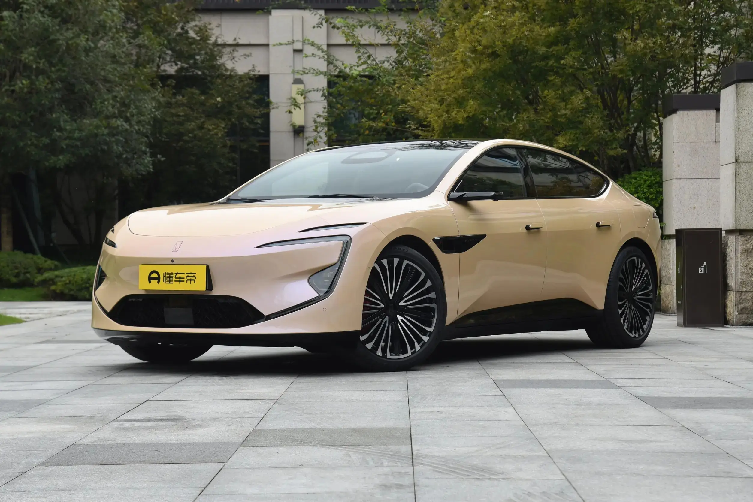 Avatr 12 EV