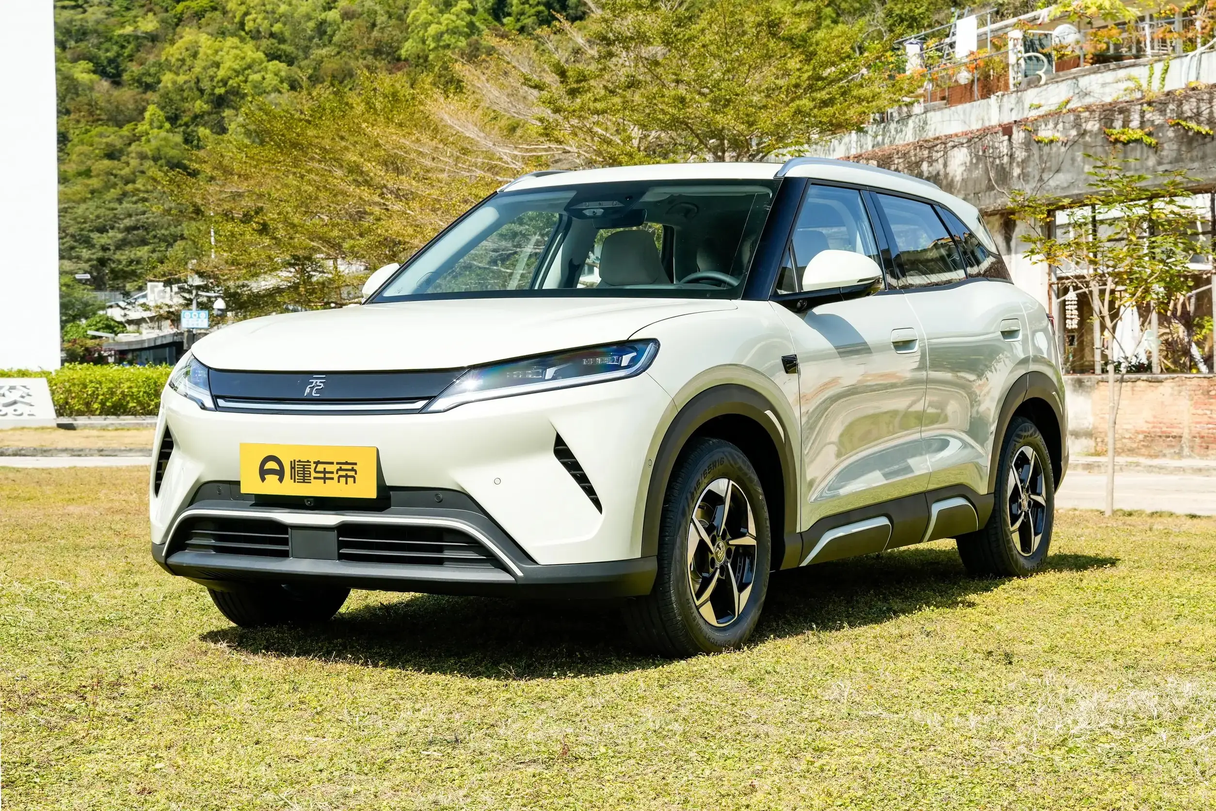BYD YUAN UP