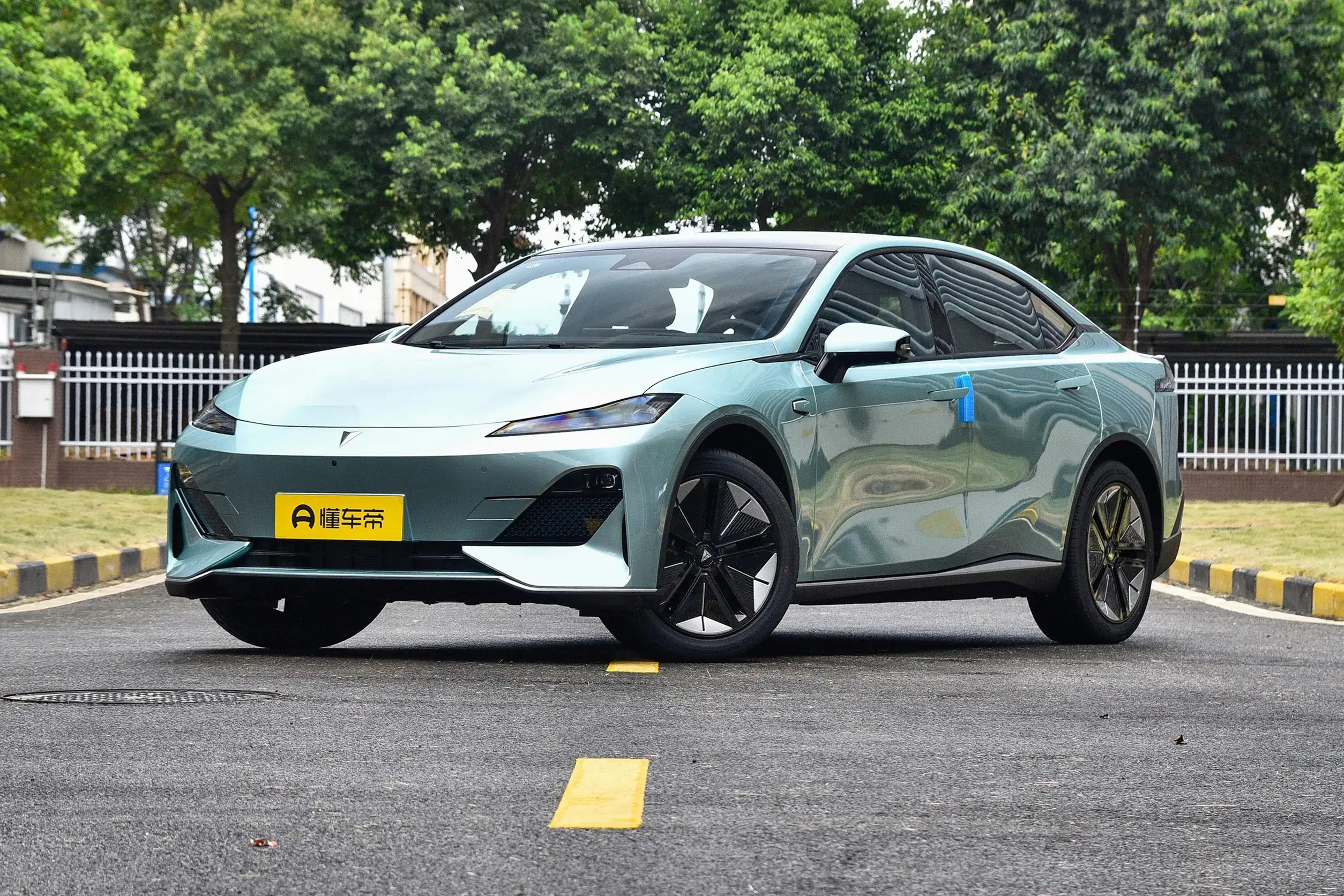 Deepal (Shenlan) SL03 Hybrid