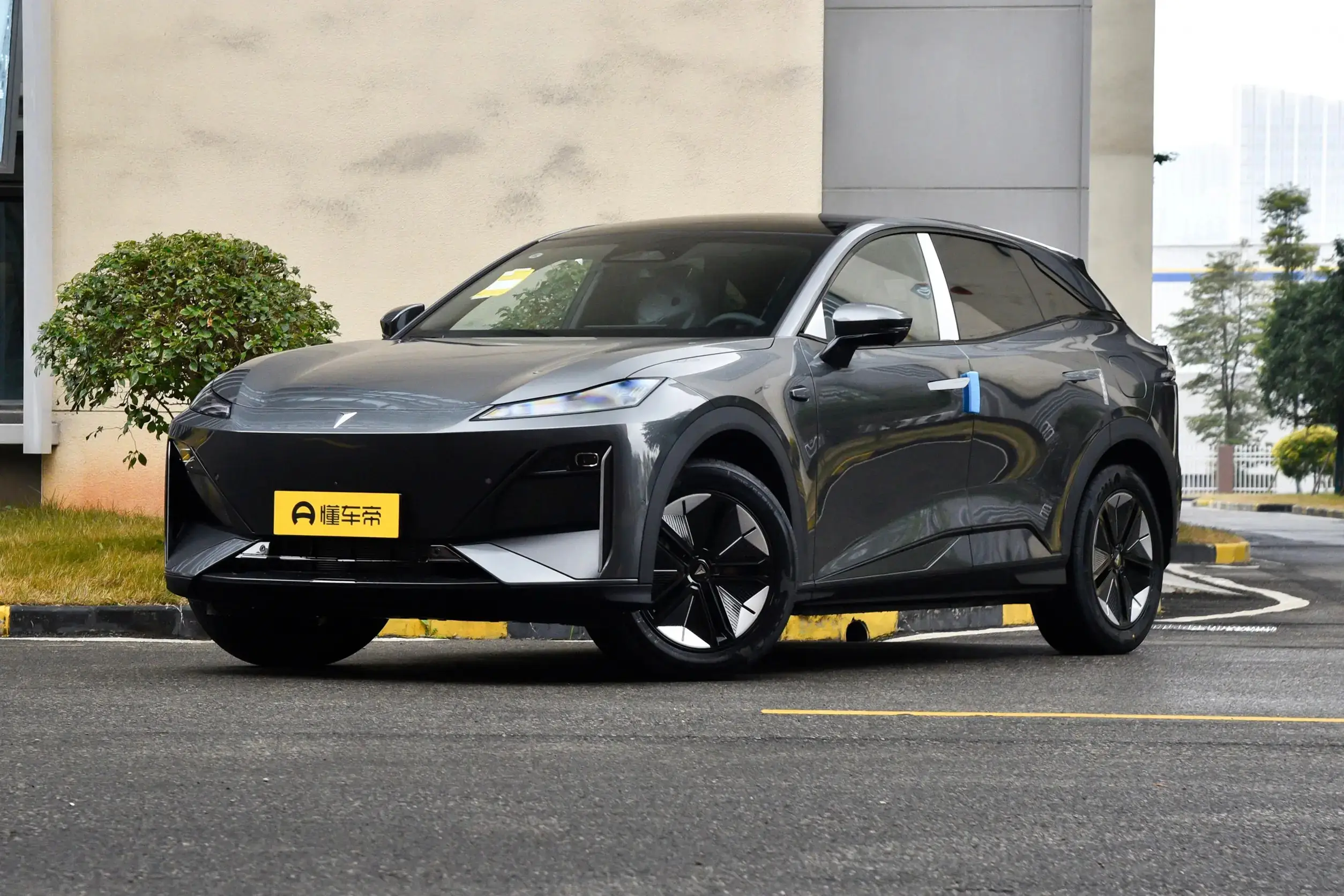 Deepal (Shenlan) S07 Hybrid
