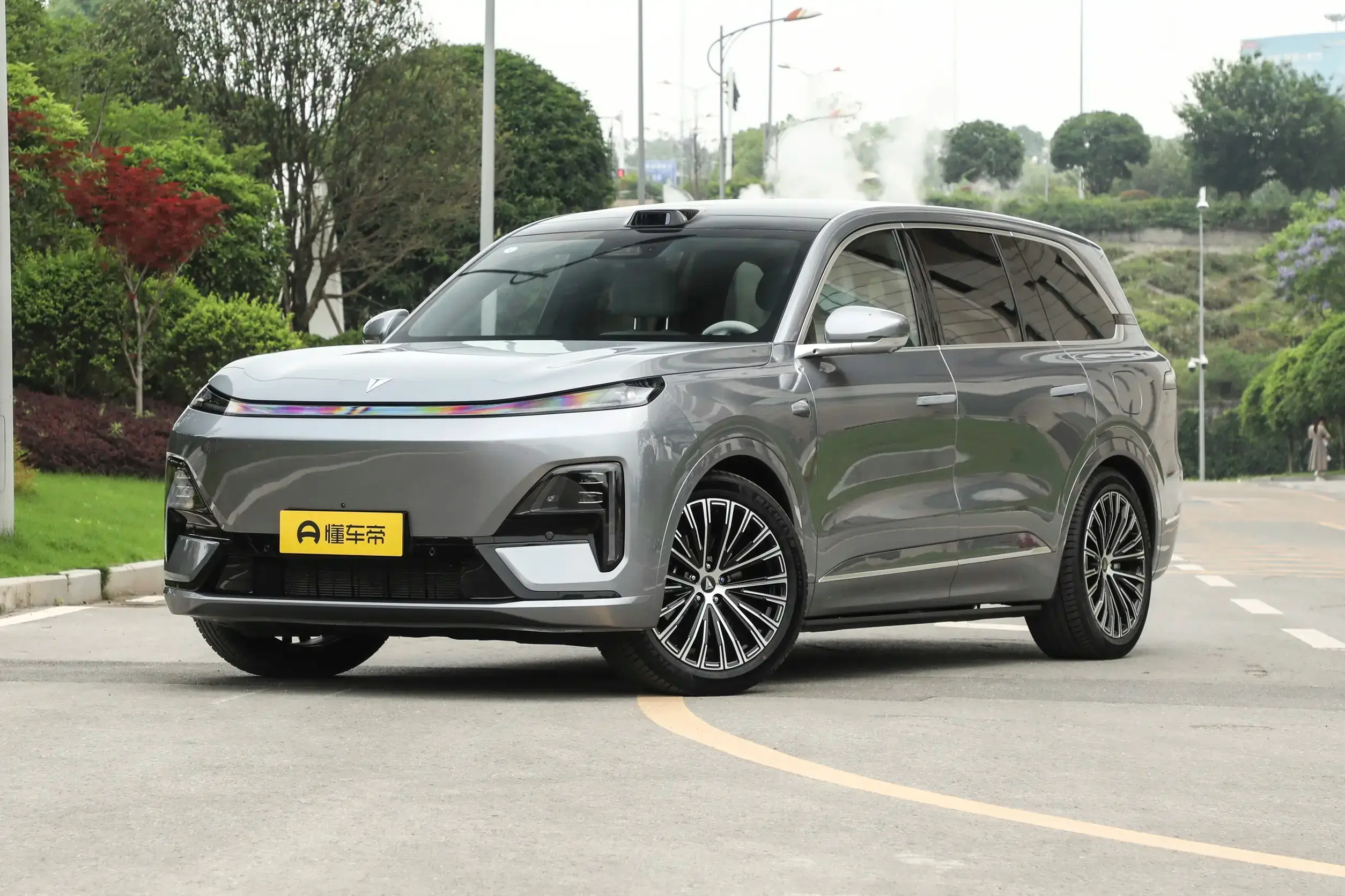 Deepal (Shenlan) S09 Hybrid