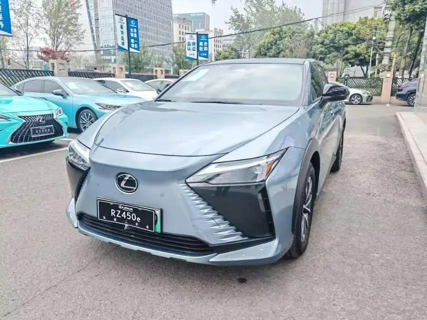 Lexus RZ 2023 450е 4WD Б/У