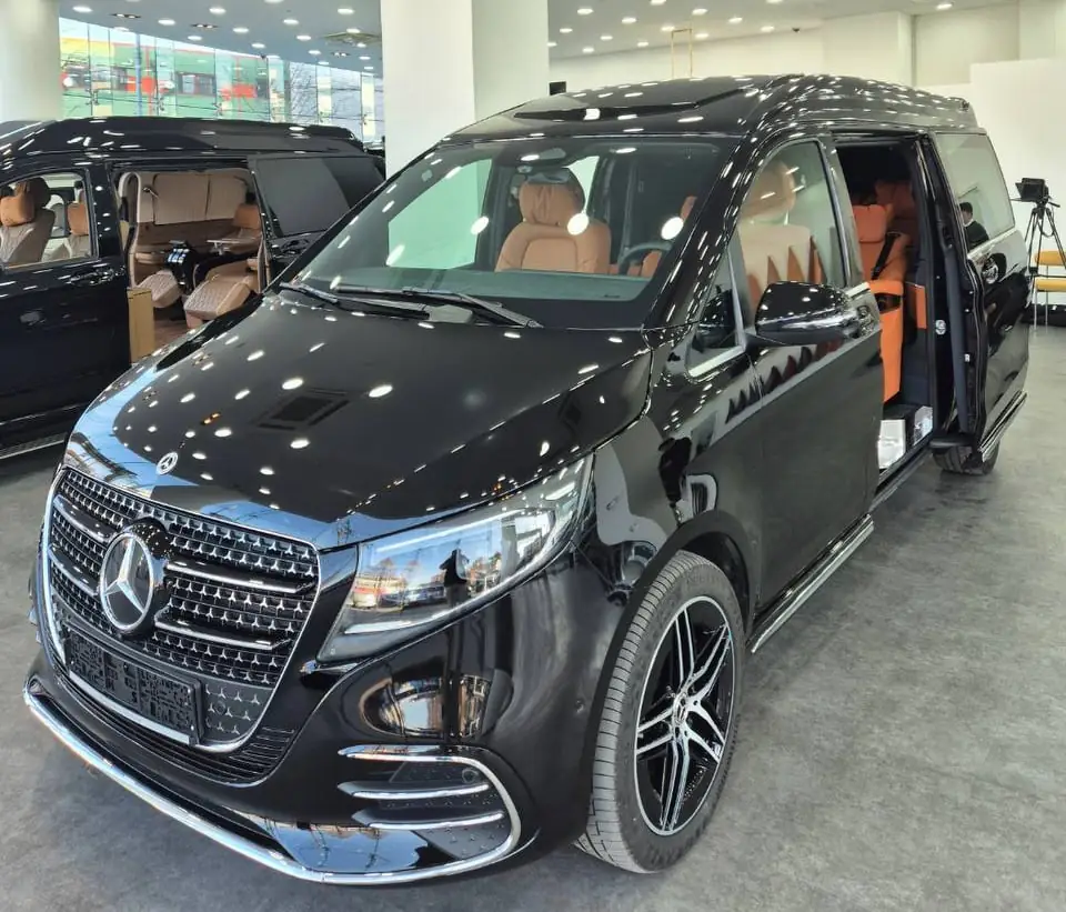 Mercedes V-Class 300D Extra Long