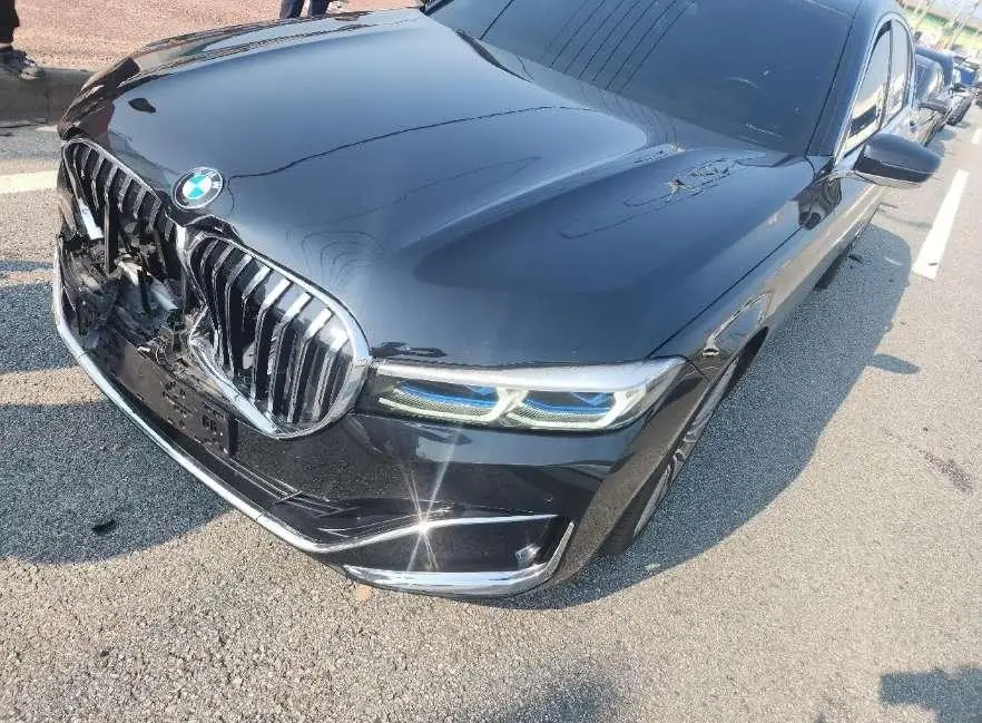 BMW G11 LCI 740d xdrive