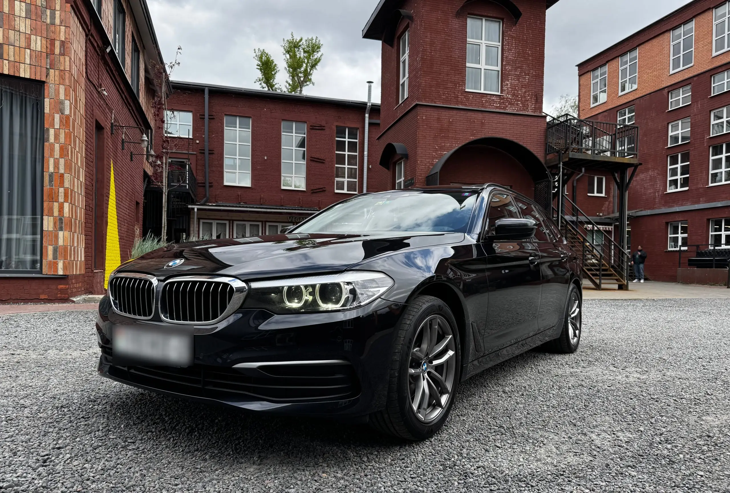 BMW 5 серия 520d