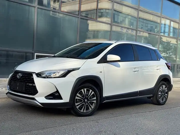 Toyota Yaris L 2022 Zhixuan X 1.5L CVT Leading PLUS Edition Б/У